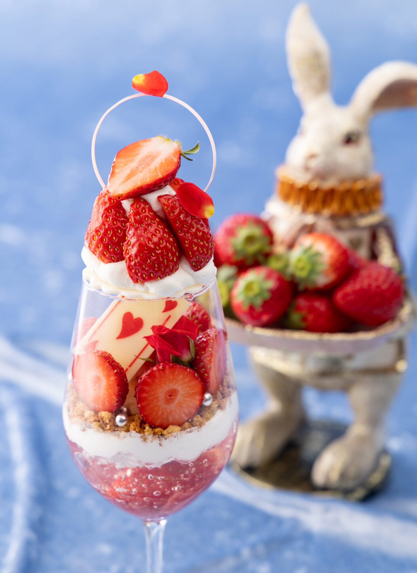 《3,4月平日限定》「アリスのローズガーデンパフェ」